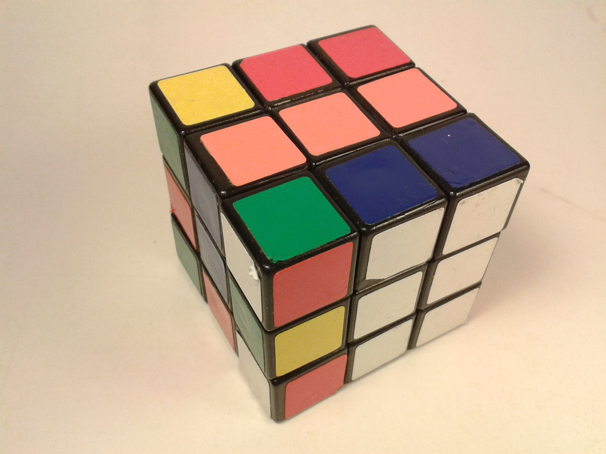 Fotograferen voor Marktplaats - Rubik's kubus uit de camera
