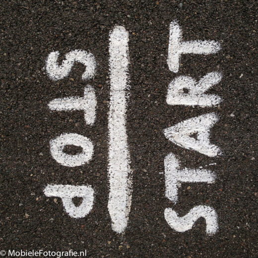 Start stop op asfalt