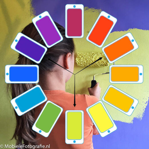 Triadische kleuren op mobiele foto met een kleurenwiel