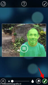 Gebruik de penseel om meer groen (scherpte) toe te voegen in de fabfocus app (c) mobielefotografie